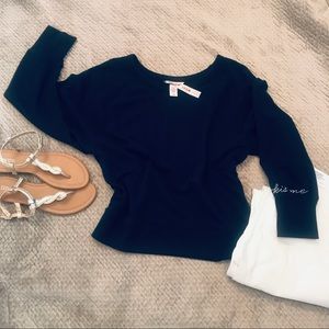 Victoria’s Secret ‘kiss me’ 💋 sweatshirt